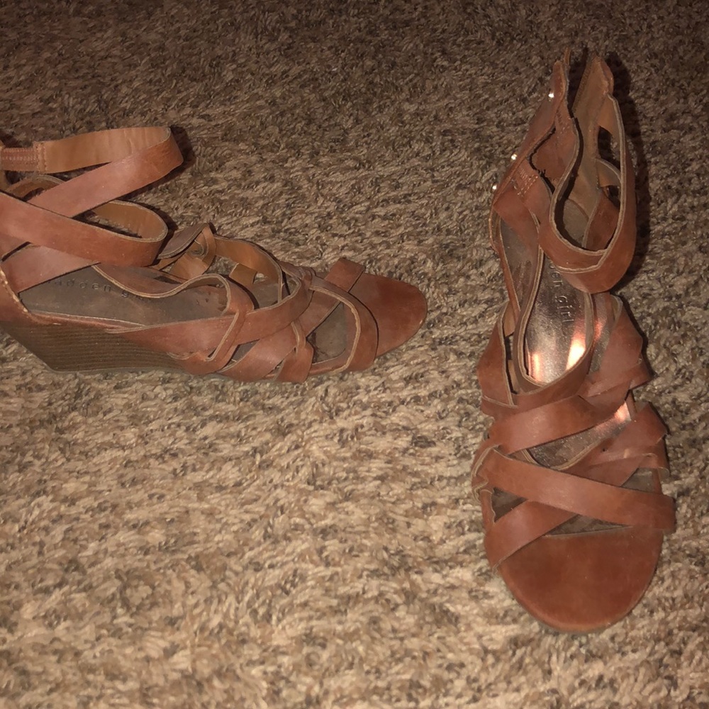 Brown wedges